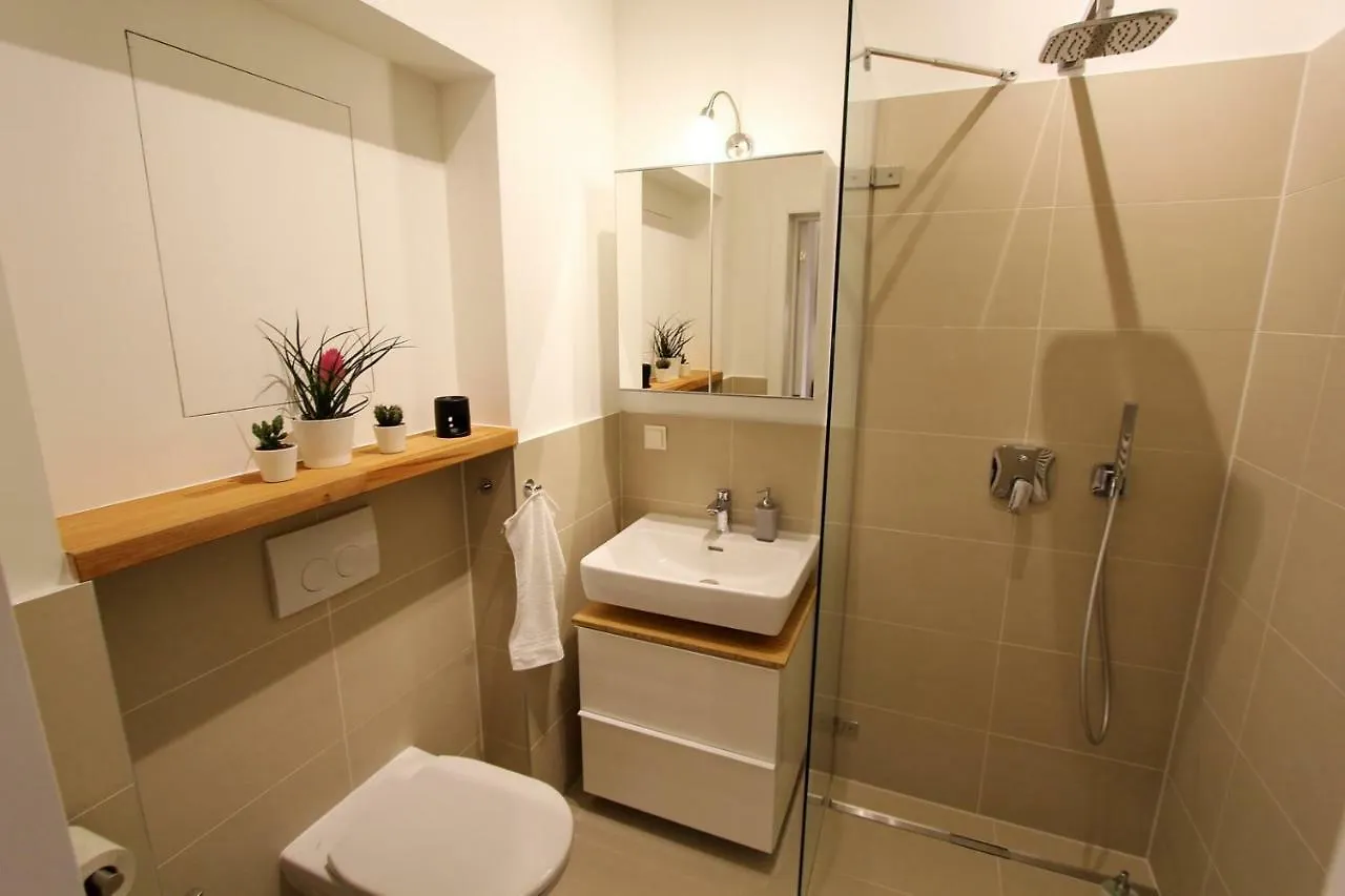 Sissi Appartment Вена 0*,  Австрия